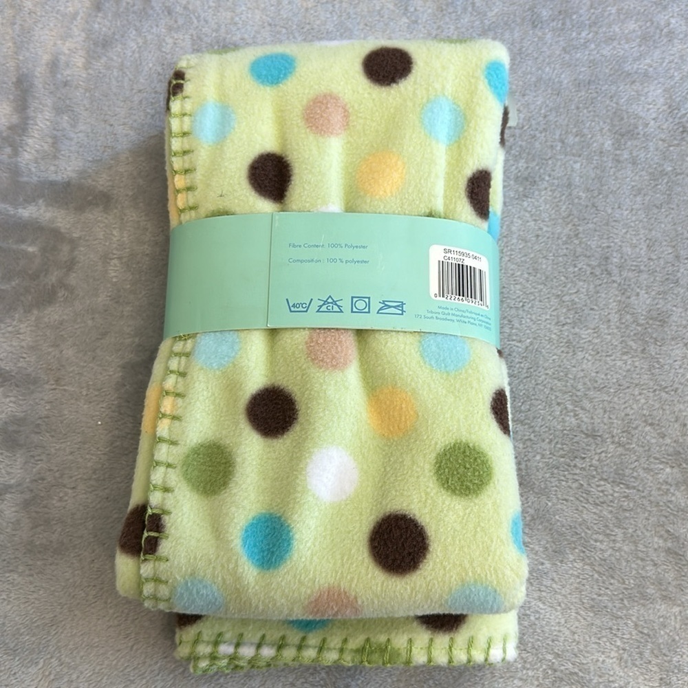 π₯ Cherokee - NWT - fleece baby blanket - Picture 2 of 2